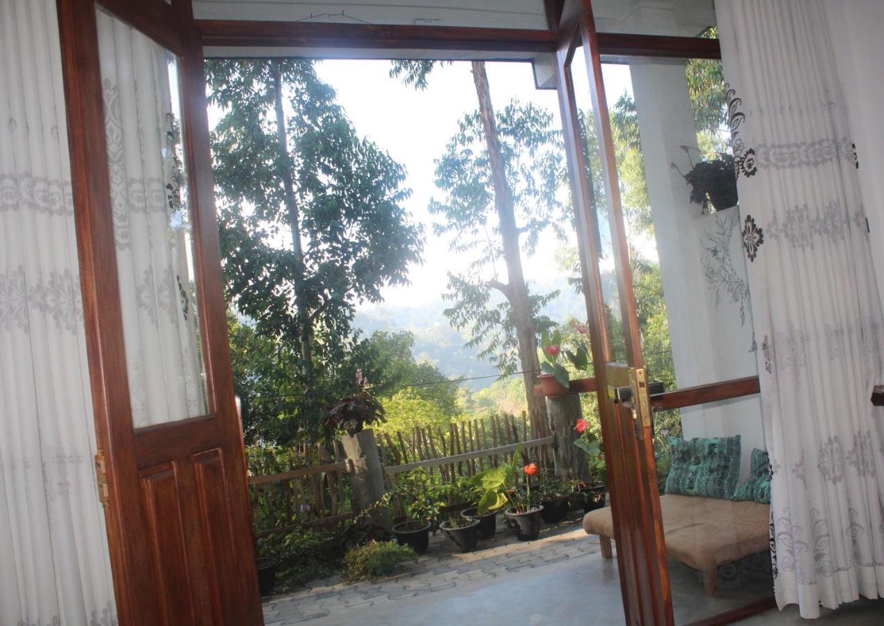Lazy Bear Lodge Элла Экстерьер фото