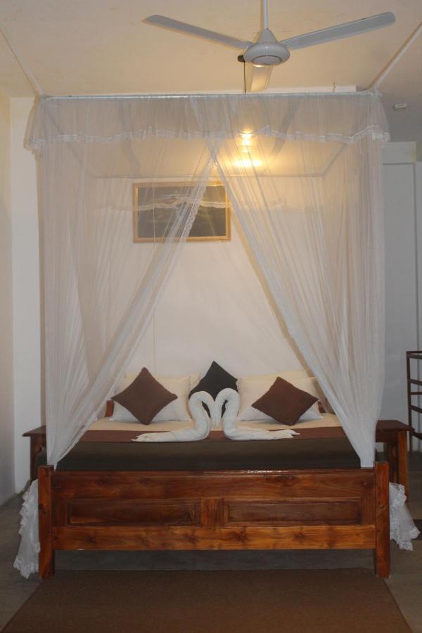 Lazy Bear Lodge Элла Экстерьер фото